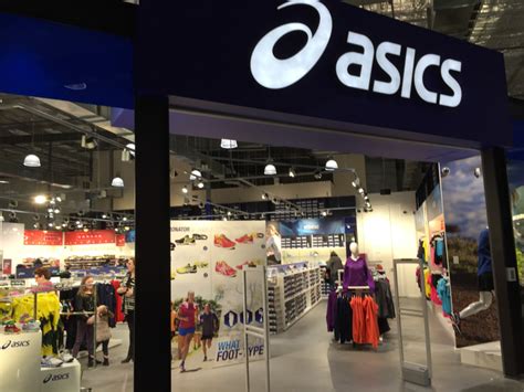 Sale Now at ASICS Outlet store Madrid .